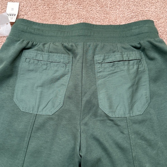 NWT Daily Practice Killington Moss Green Cargo Utility Jogger Pants Size XS - Picture 5 of 10